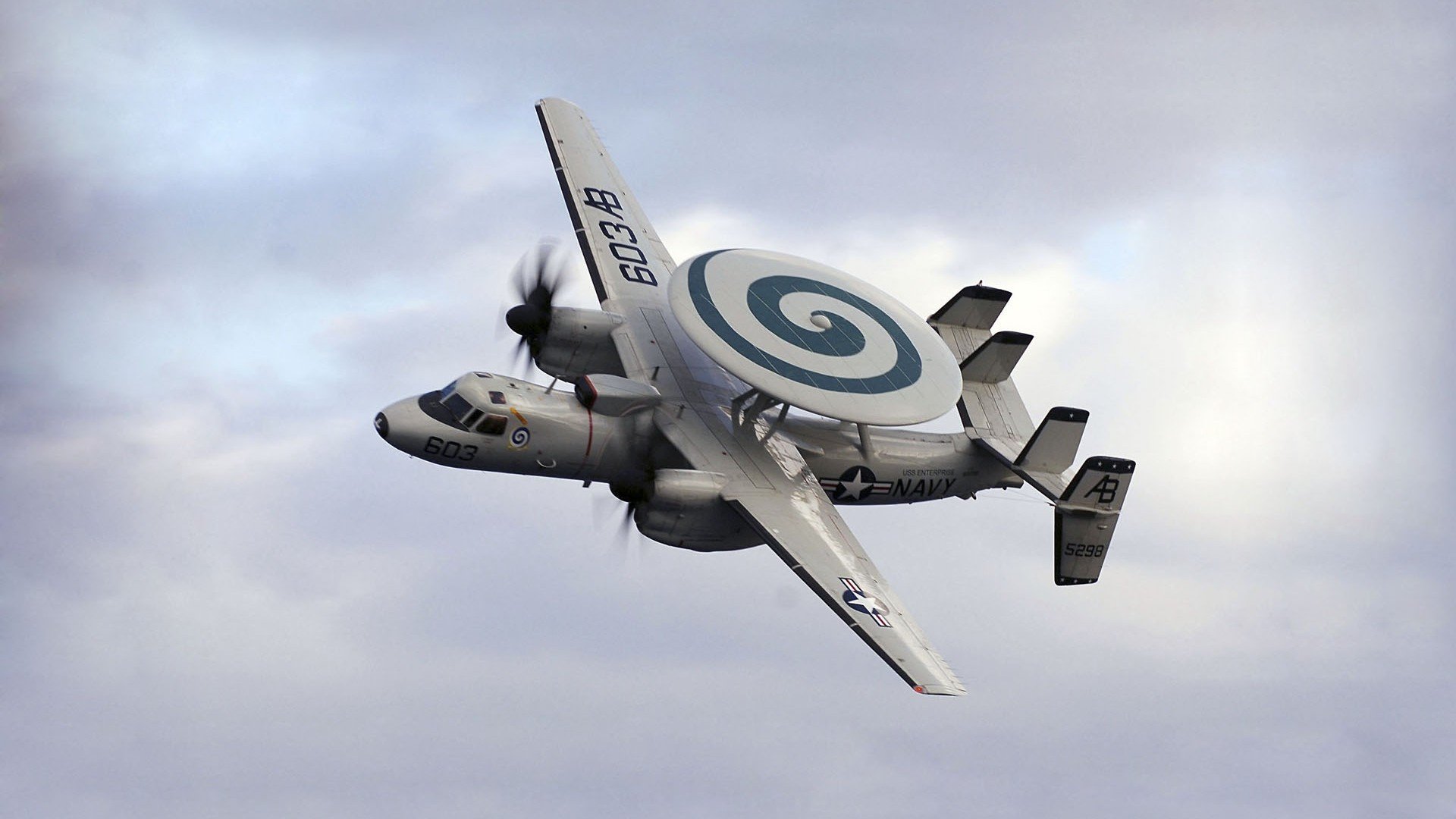 开云体育在线-中立B蝶泳战术保守，后程发力成关键，蝶泳臂力训练