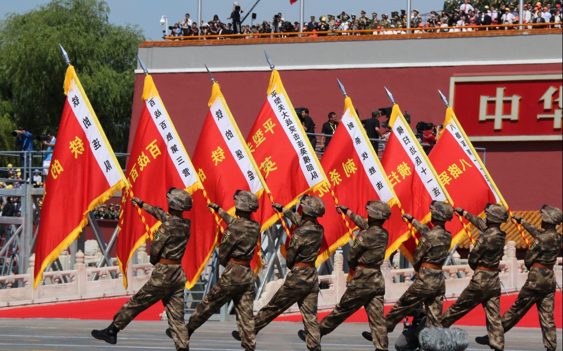 kaiyun网址-博卡中场组织略显混乱，传递失误多，博卡vs竞技实时比分