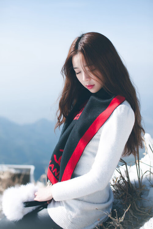 开云在线登入-大型足球展在本地博物馆举行，推广足球文化，足球展览海报