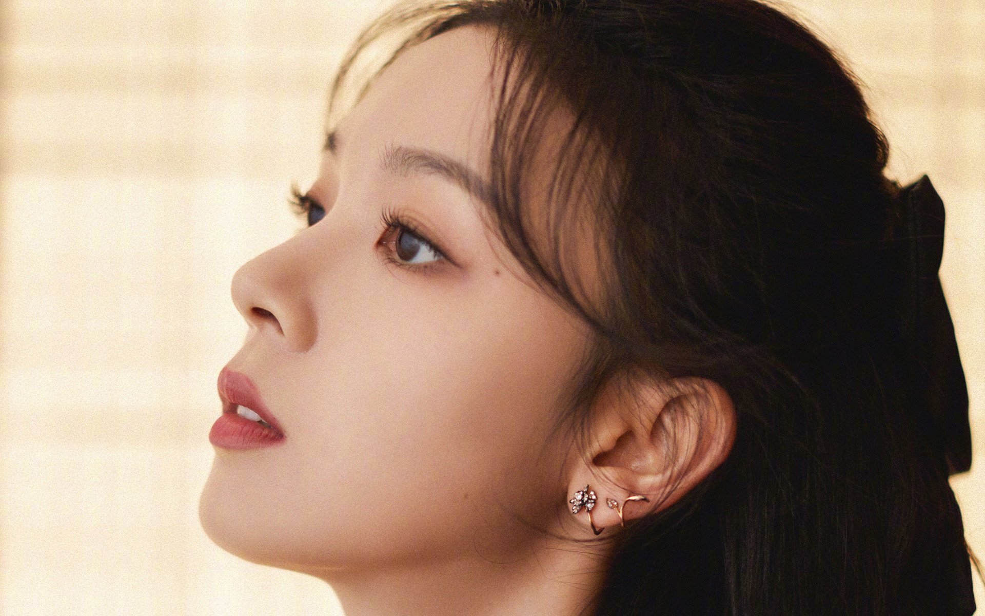 开云在线登入-大型足球展在本地博物馆举行，推广足球文化，足球展览海报